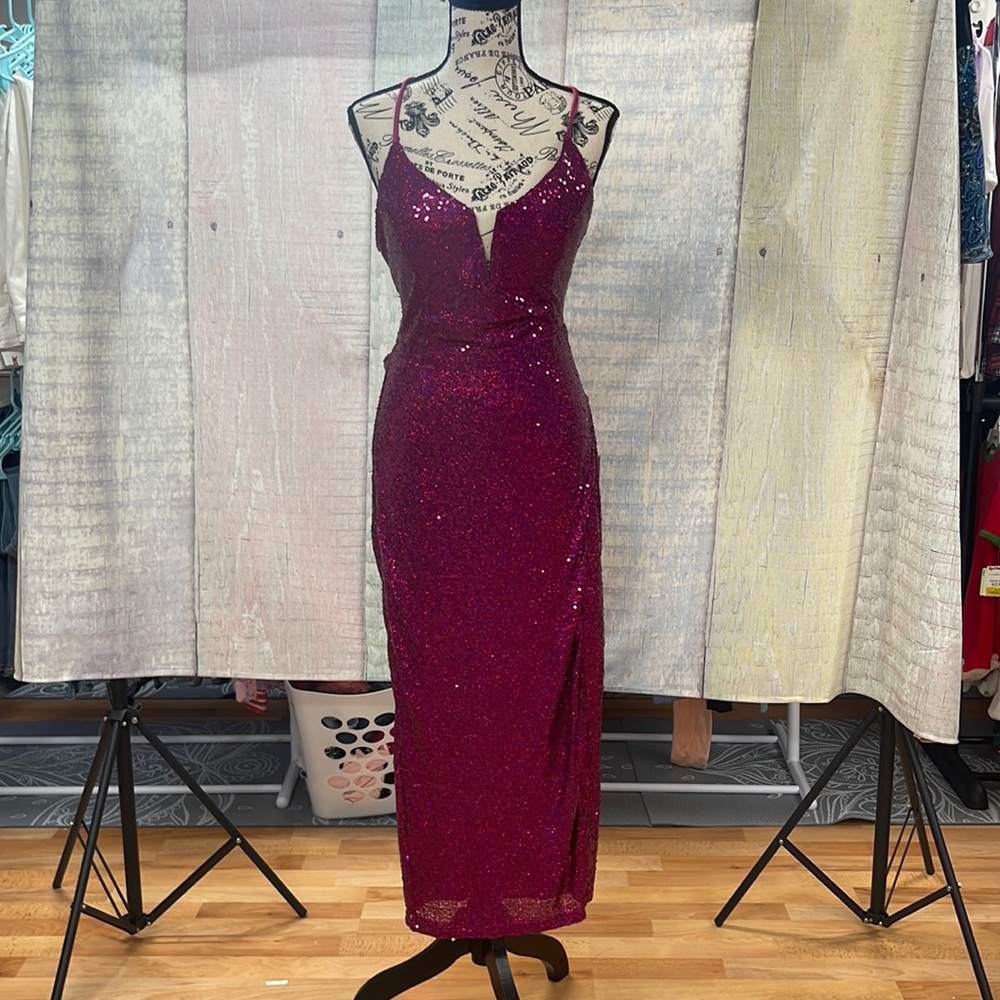 Brand new with tags Woman’s Lulus sequin dress. Size is XL.